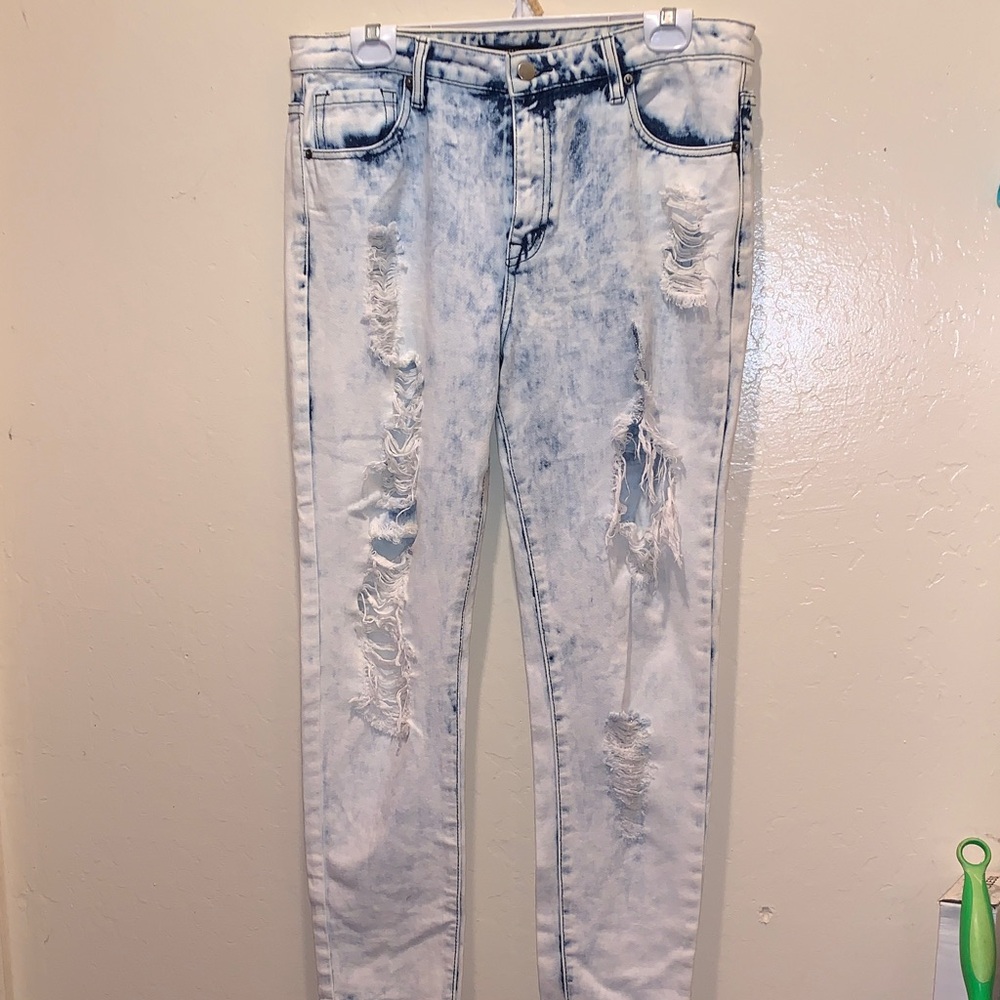 Forever 21 Acid Wash Distressed Jeans